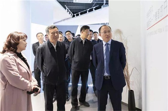邱華偉一行參觀雄安工業(yè)設(shè)計研究院設(shè)計體驗館